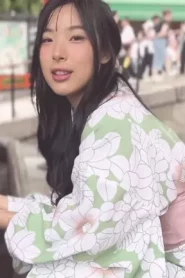 Asian Girl in Kimono Japan VLOG สาวชุดกิโมโนญี่ปุ่น Elle Lee